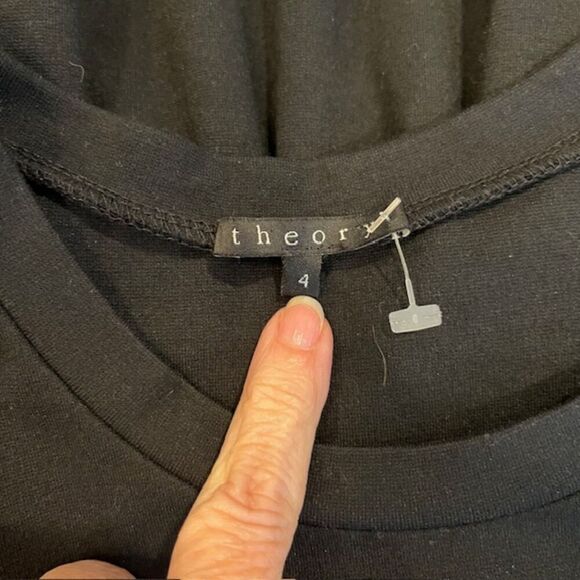 Theory Sleeveless Dress Black Fitted Seamed Bodice Pintuck Skirt Side Zip Size 4 - Picture 6 of 12